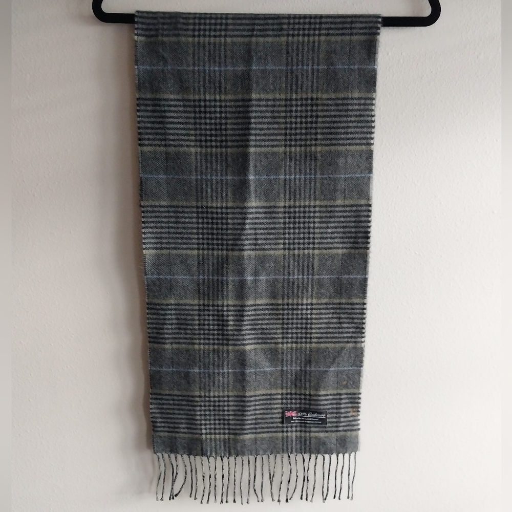 Made In Scotland Gray Plaid 100% Cashmere Scarf